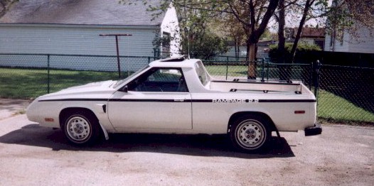 1983R22a002.jpg (51019 bytes)