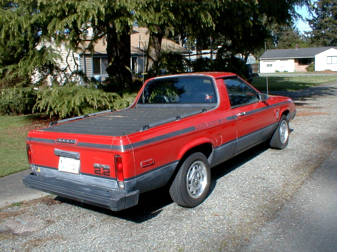 1983R22bRearView.jpg (356373 bytes)