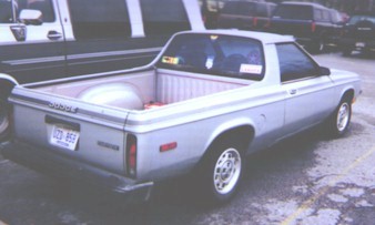 1984R22aRightSideRear.jpg (19631 bytes)